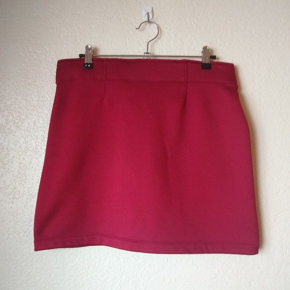 Athleta Mini Skirt Extra Small - Picture 2 of 7